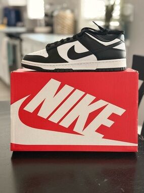 Nike DUNK LOW RETRO Black and White Low Top Sneakers